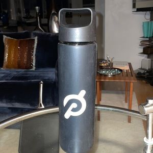 🚴Peloton silicone wrapped glass water bottle